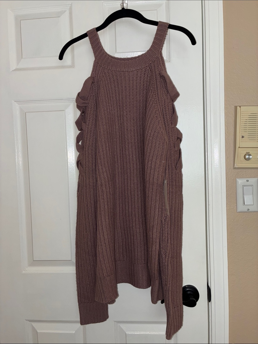 Tobi Off-the-Shoulder Knit Dress Sweater in Mauve